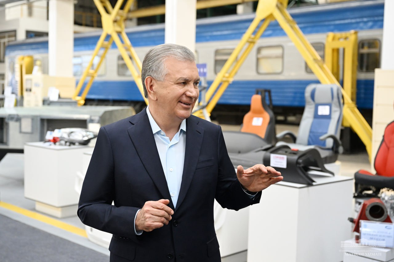 Президент Шавкат Мирзиёев посетил Завод